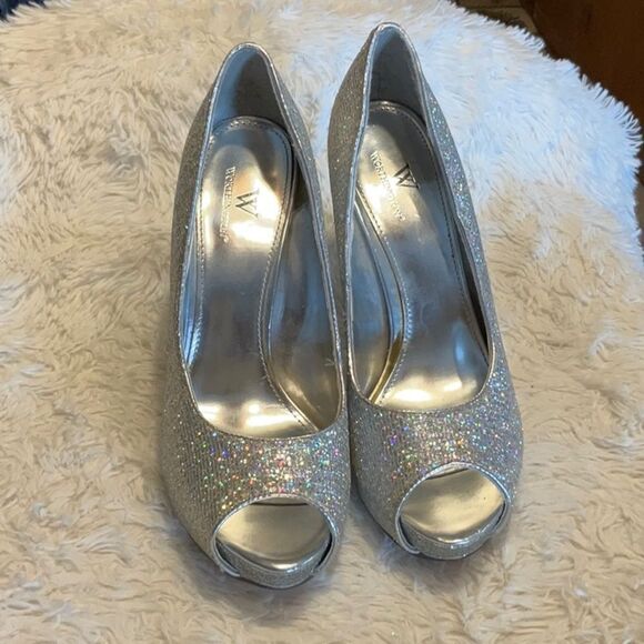 WORTHINGTON size 8 sparkling heels - Picture 1 of 10